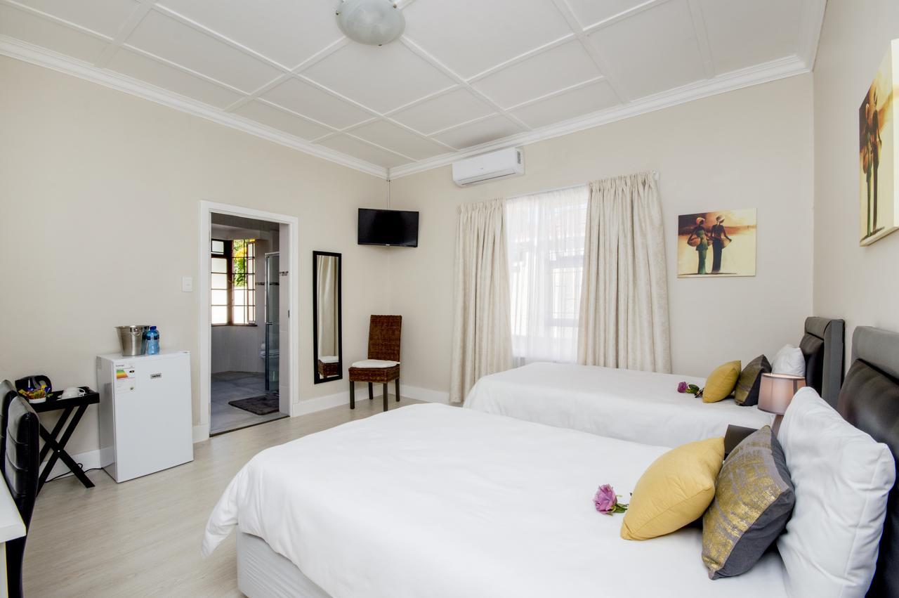 Walmer Villiers Self Catering Port Elizabeth Exteriör bild