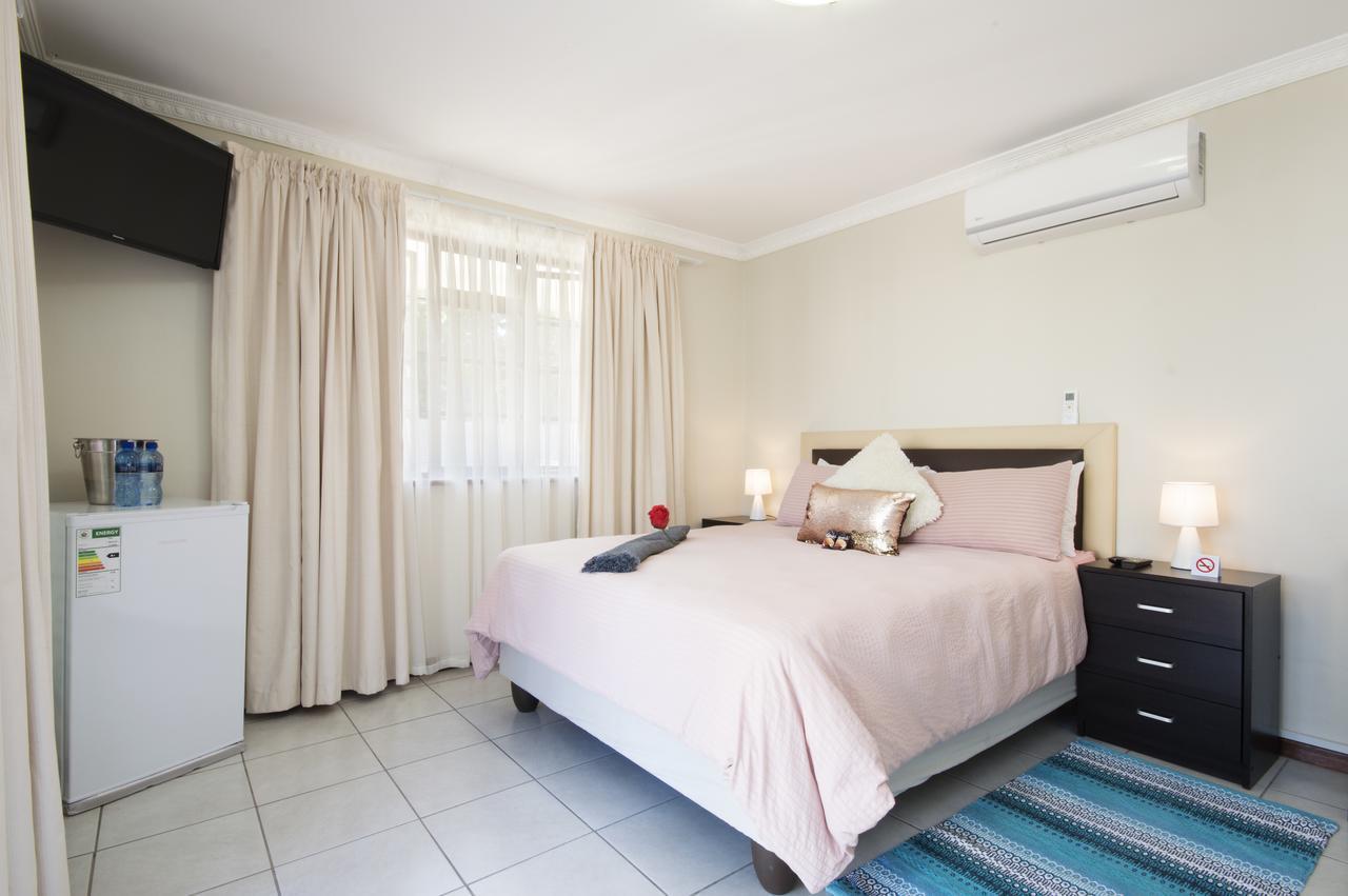 Walmer Villiers Self Catering Port Elizabeth Exteriör bild